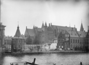 De verbouwing van het Binnenhof in 1913