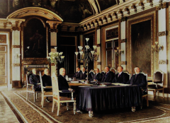 Kabinet-Heemskerk - V.l.n.r.: . Colijn. Kolkman, Wentholt,  Talma, E. Regout, De Marees van Swinderen, Heemskerk, L. Regout, De Waal Malefijt