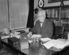 Prof._mr._P.J._Oud,_voorzitter_van_de_Volkspartij_voor_Vrijheid_en_Democratie